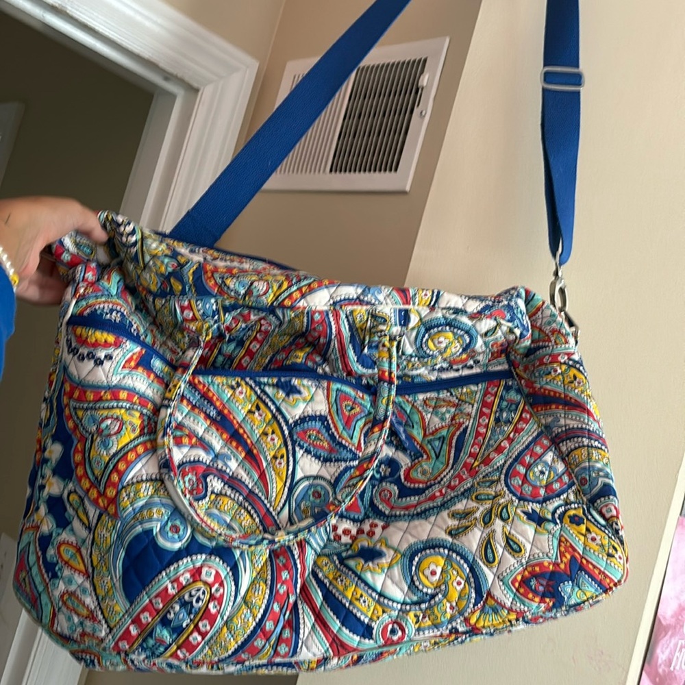Vera Bradley 26”-28” size travel luggage bag in Marina Paisley (weekender bag)